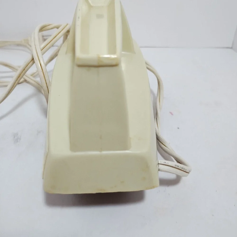 Vintage Robeson  Hand‎ Portable Mixer 3 Speeds Brown & Almond Tested And Working